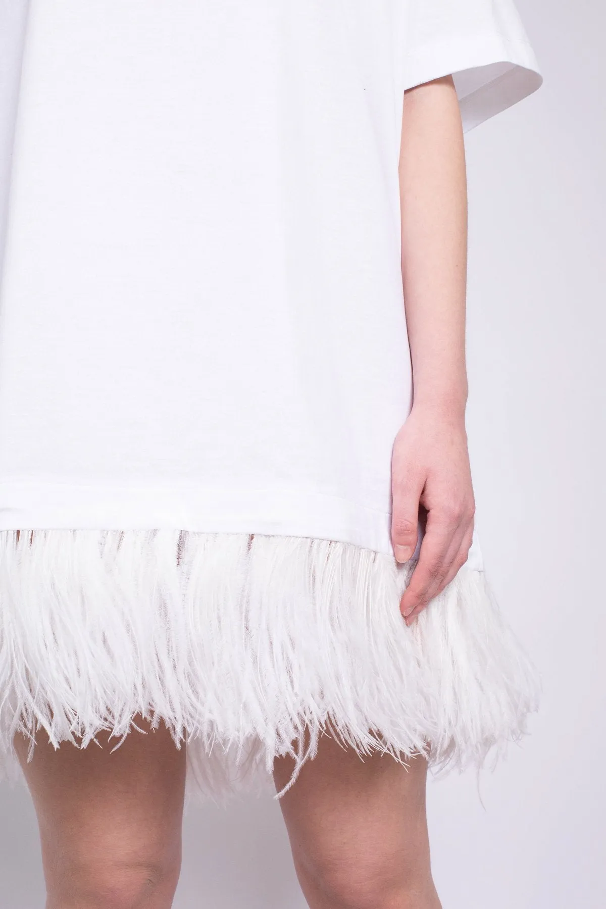 WHITE FEATHER HEM T-SHIRT DRESS