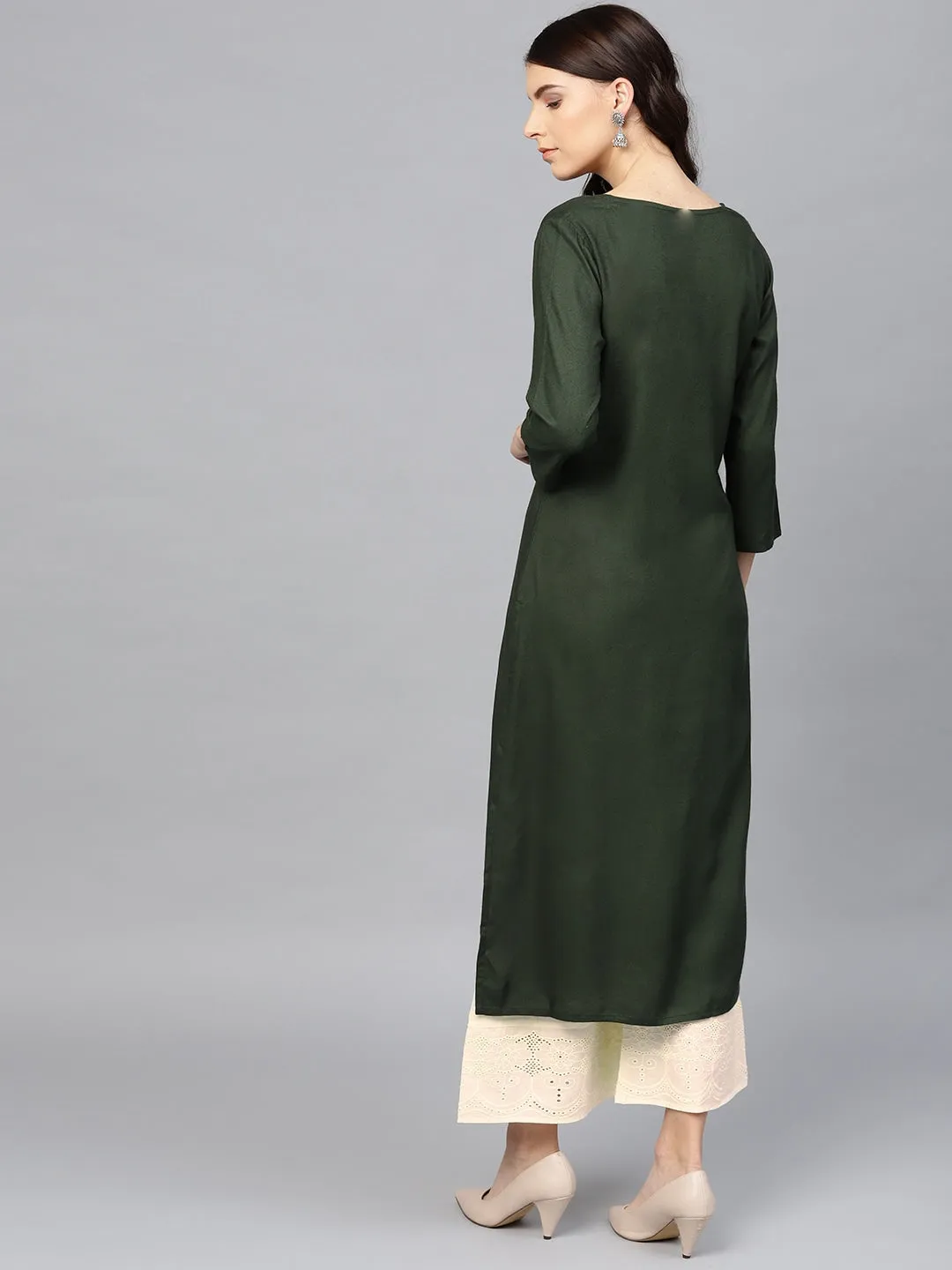 Women Green & Off-White Straight Kurta Set