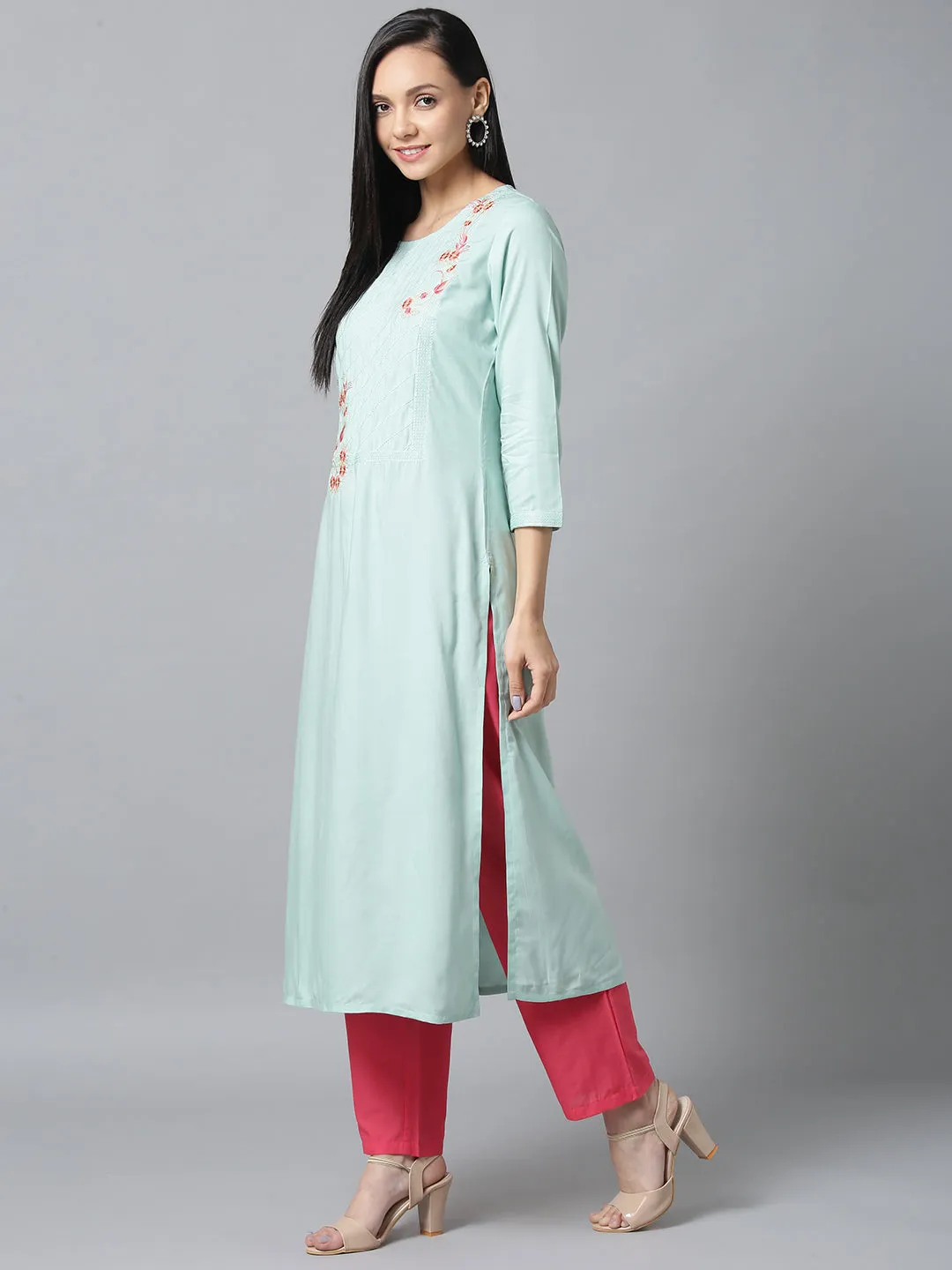 Women Sea Green & Pink Straight Kurta