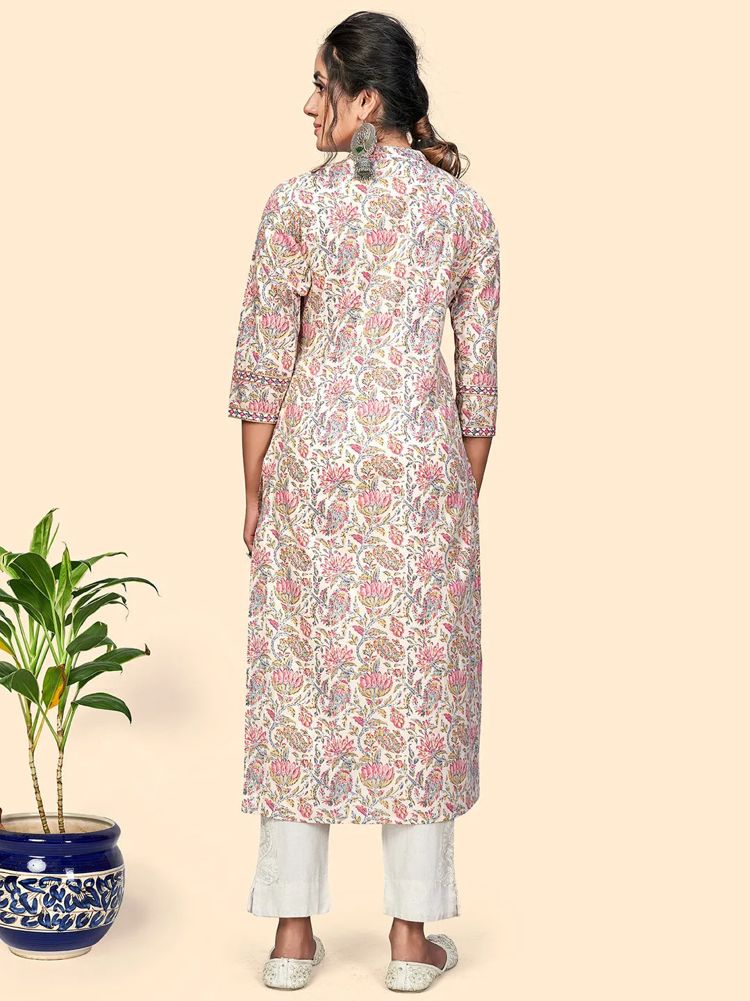 Women'S Cotton Printed & Gota Patti Straight Stitched Kurt