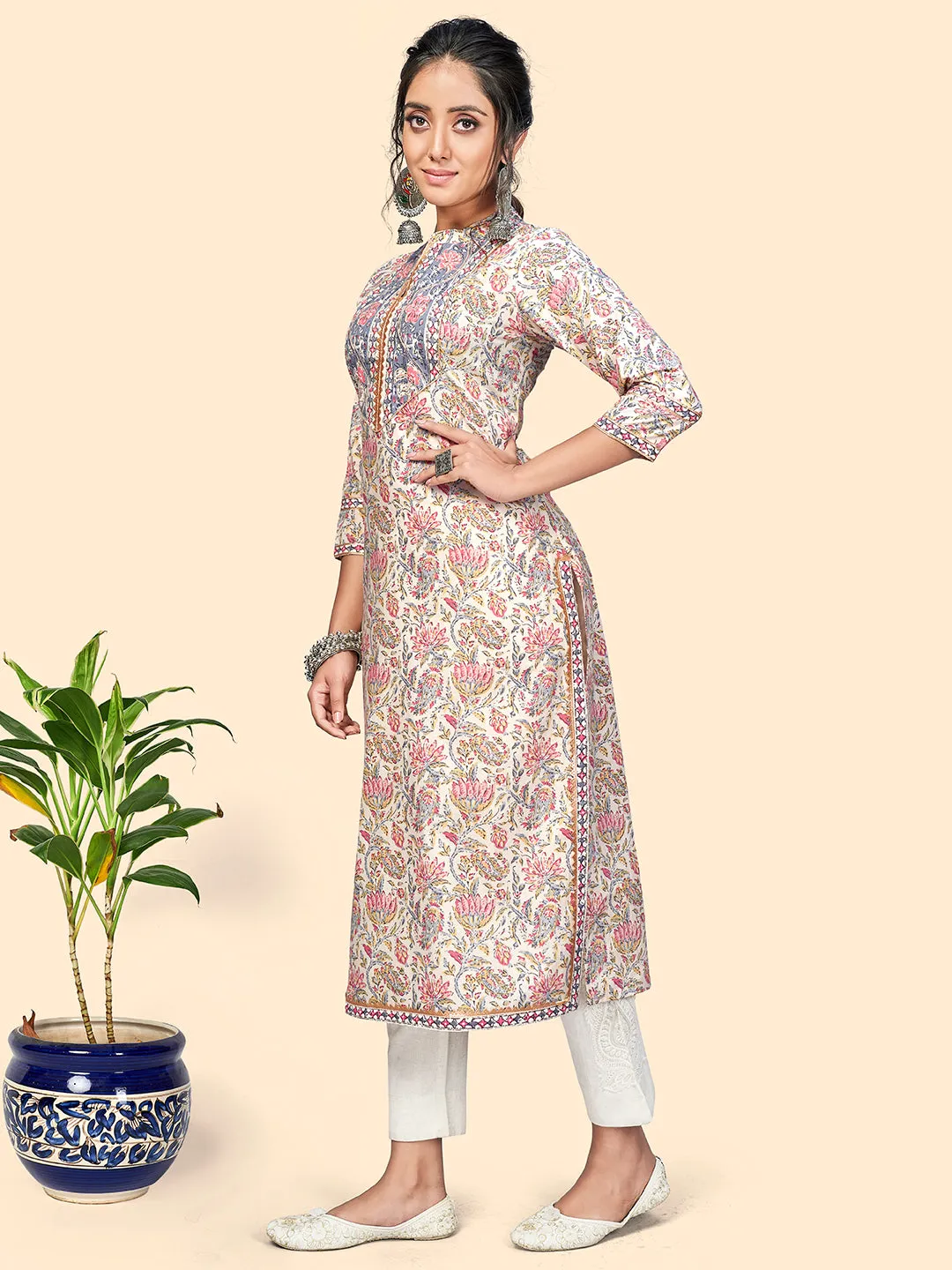 Women'S Cotton Printed & Gota Patti Straight Stitched Kurt