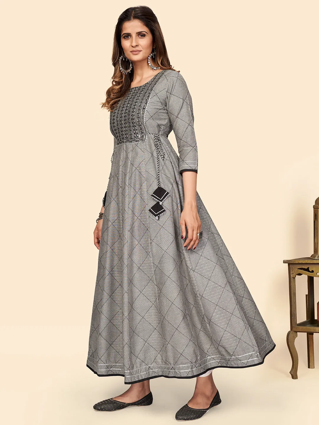 Women'S Embroidered Anarkali Cotton Bland Grey Stitched Kurta